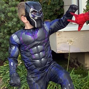 MARVEL AVENGERS - black panther, size 5-6 Y